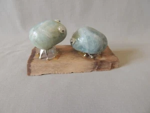 2 Beautiful decorated small stones on a base - Picture 1 of 7