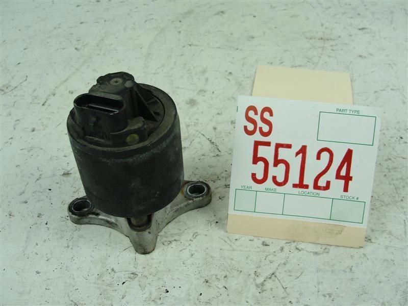 Saturn S Series 2001 2002 cupé motor DOHC válvula EGR OEM usado Foto 1 de 4