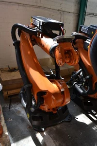 KUKA Industry-Robot KR180 R2900 Prime + Electronic Cabinet + Teachpendant - Bild 1 von 6