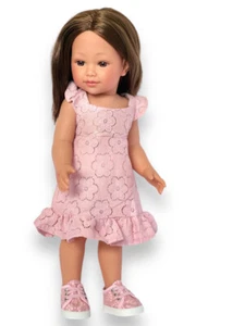 Kennedy and Friends® Jacqueline: The Fashion-Forward muñeca de 18 pulgadas con estilo - Imagen 1 de 6