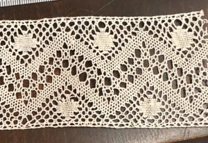 Lace VINTAGE 32 inch by 1.5 in wide - Picture 1 of 4