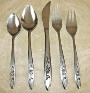 NATIONAL STAINLESS 'Charmante' Flatware Silverware Japan Rose - 39 Pieces MCM - Picture 1 of 24