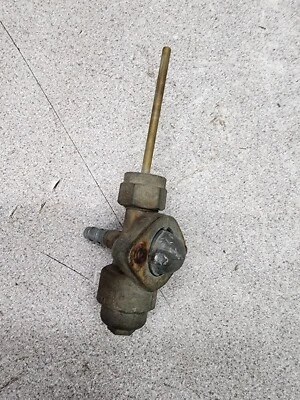 Suzuki TC120 1970 Cat tanque de gasolina llave de combustible P8-3431.FM Foto 1 de 4