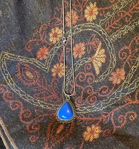 Halskette dunkler Türkis Cabochon Südwest Motiv Silber Himmelblau Anhänger - Bild 1 von 3