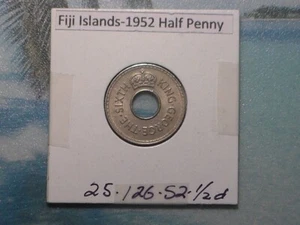 FIJI ISLANDS - 1952 HALFPENNY - COLONIAL ERA - PREDECIMAL COIN. Copper/Nickel. - Picture 1 of 4