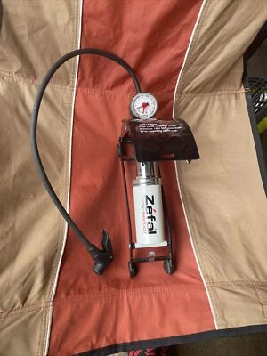ZEFAL BIGFOOT FLOOR FOOTPUMP - Image 1 of 4