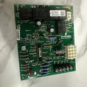 Emerson GP/NPCBBF136 / SRL C 180480380 Furnace Control Circuit Board / Trane - Picture 1 of 2