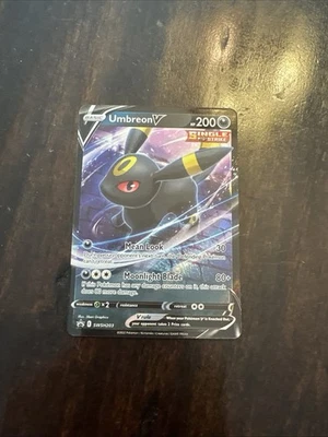 Umbreon V 094/203 Swsh07: Evolving Skies Holo - Image 1 of 2