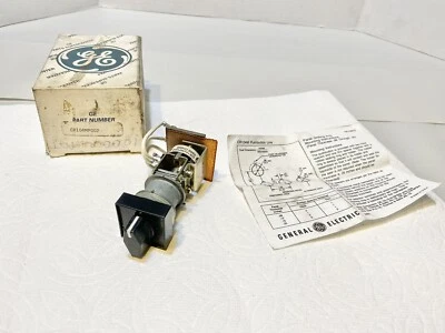 Potenciómetro General Electric CR104MP002 1000 ohmios Foto 1 de 4