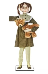 Home Depot Holiday Accents 4,5 pies Animado LED Poseído Penny Espeluznante Scary Girl - Imagen 1 de 3