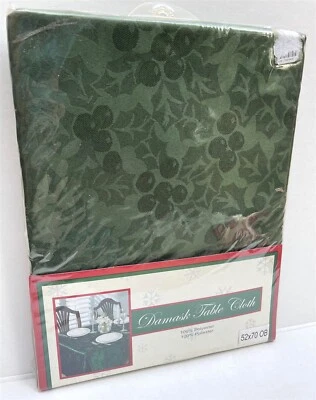 Green Holly Berries Damask Tablecloth 52x70" Rect. Polyester Holiday Christmas Foto 1 de 4