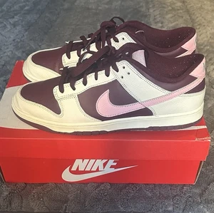 Nike DUNK LOW  Premium VALENTINE’S DAY - Sz. 13 DR9705-100 - Picture 1 of 12