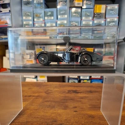 Look Smart 1/43 Scale LS222B - Bugatti T57 Chassis 57.563 Open Roof - Black - Image 1 of 4