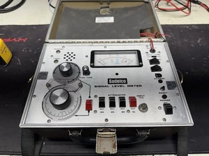 Medidor de nivel de señal VU Sadelco FS-3D - Probado y funcionando - Sin bandeja de batería - Imagen 1 de 18