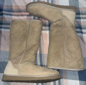 UGG Australia Classic Tall Damen-Stiefel Größe 9 Kastanie Lammfell Wildleder 5815 - Bild 1 von 5