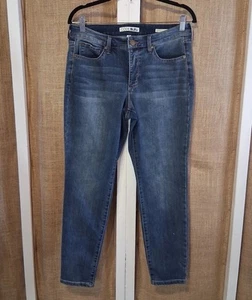 Code Bleu Size 10 Mid-rise SOHO Skinny Denim Jeans Medium Wash - Picture 1 of 6
