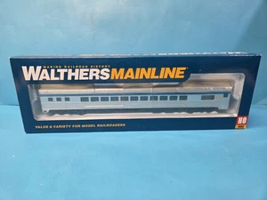 Coche de pasajeros Budd Coach HO Walthers Mainline 910-30205 Via Rail 85' C7 en caja - Imagen 1 de 15