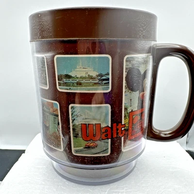 Taza marrón recuerdo aislada vintage Walt Disney World Thermo - años 70-80 Foto 1 de 4