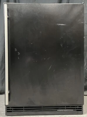 U-Line 1 Class UHRE124BS01A 24" Compact Refrigerator with 5.7 Cu. Ft. Capacity - Image 1 of 4