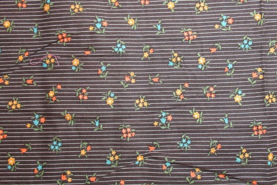 Tela Wamsutta 100% Algodón CUARTO GRASO Amarillo Naranja Azul Flores Rayas Marrones Foto 1 de 4