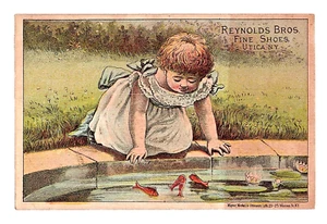 Victorian Trade Card 1880's Reynolds Brothers Shoes Girl Goldfish Pond Utica, NY - Bild 1 von 3