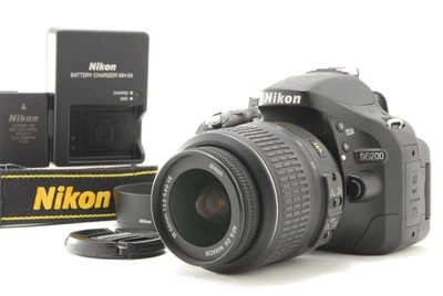 US Duty Paid Nikon D5200 24.1MP Digital SLR Camera with 18-55mm Lens 5686 Clicks - Image 1 of 4