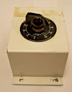 STACO ENERGY Variable Transformer Variac Type 171 0-120VAC 1.75 A 50/60 hz - Picture 1 of 9