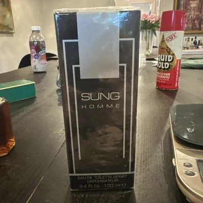 Sung Homme Por Alfred Sung Hombres 3.4 OZ 100 ml Eau De Toilette Spray Caja Sellada Foto 1 de 4