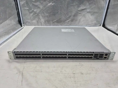 CONMUTADOR ETHERNET ARISTA DCS-1050S-64 48 PUERTOS 10G MONTABLE EN RACK Foto 1 de 4