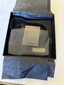MAC Cosmetics Amy 8 Chan  Vintage Mini Makeup Bag. New In Box 6.5” X 5” - Picture 1 of 6