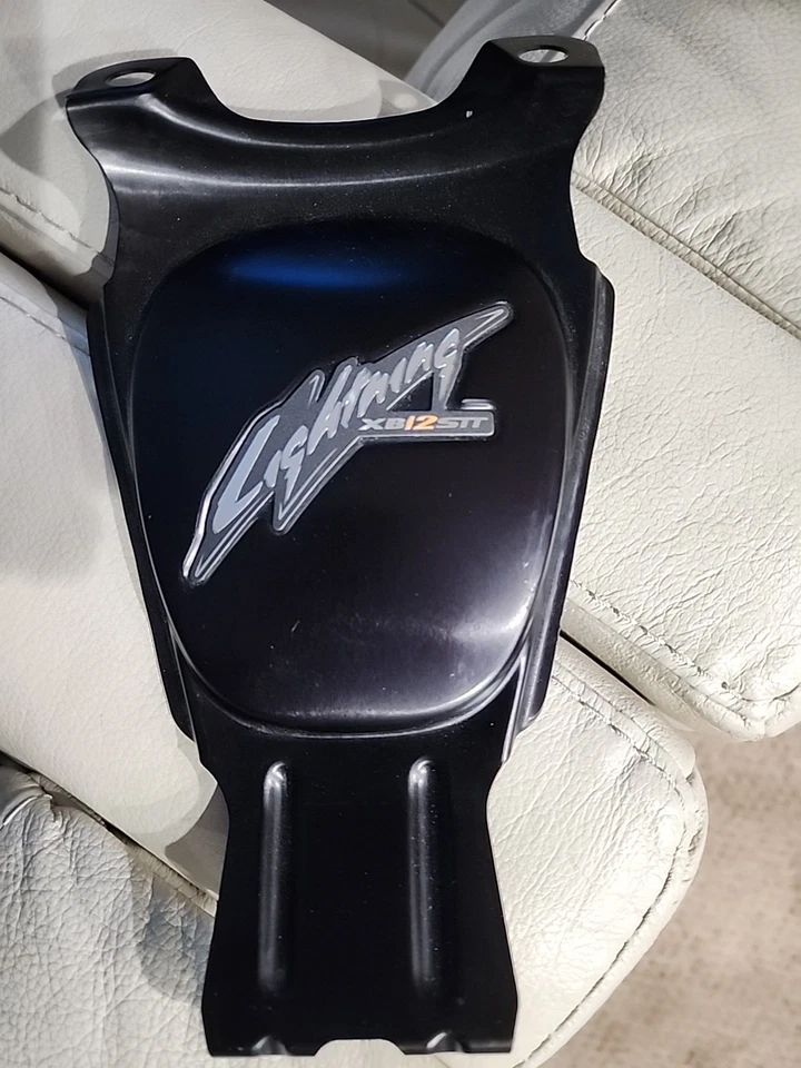 Inserto guardabarros trasero (no) rallador de queso Buell XB Lightning XB9 XB12TT  Foto 1 de 1