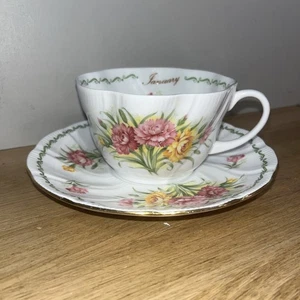 Tasse À Thé Porcelaine Anglaise QUEEN’S Modèle Janvier January Carnation Flower - Picture 1 of 6