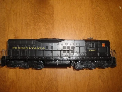 Athearn HO Scale SD9 PRR Pennsylvania Diesel Locomotive #7607 powered runs B - Image 1 of 4