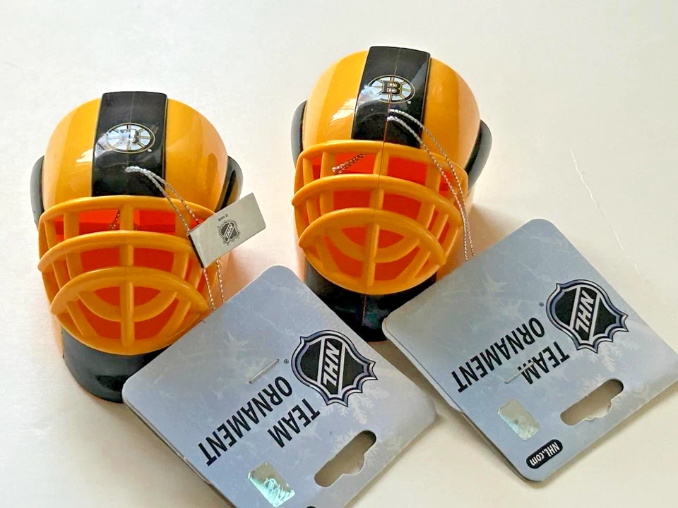 NHL Boston Bruins Máscara de Portero Casco de Hockey Plástico Conjunto de Adornos de Navidad Nuevo Foto 1 de 1