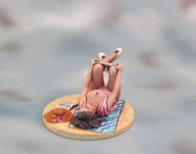 ⭐️Niña en la playa Pin Up resina 3D soldados pintados. Figura de acción 54 mm 1/32⭐️ Foto 1 de 4