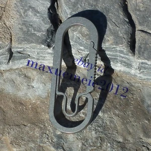 Titanium EDC BUCKLE KEY CHAIN BUSHCRAFT CARABINAR OUTDOOR BIKE PICNIC WHOLE - Picture 1 of 4