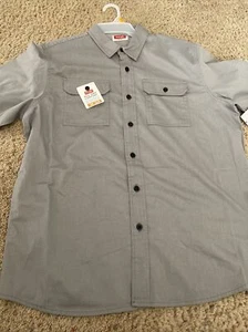 Wrangler Short Sleeve Woven Shirt Relaxed Fit size L Color : Sharkskin Heather - Picture 1 of 2