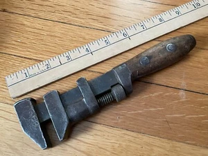vintage 1896 P.S. & W. (Pexto) Adjustable 9" monkey Pipe Wrench Southington CT - Picture 1 of 16