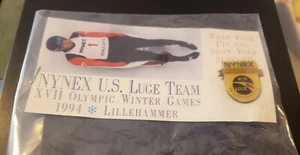 1994 Olympic Pin - Lillehammer NYNEX USA Luge Team - New On Card - Free Shipping - Picture 1 of 4