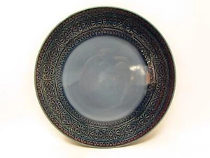 Plato de cena Kingfield by Threshold borde geométrico en relieve azul L123 - Imagen 1 de 2