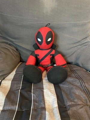 Экшн-фигурка Marvel Deadpool плюшевая кукла (15 дюймов в высоту) - Изображение 1 из 3