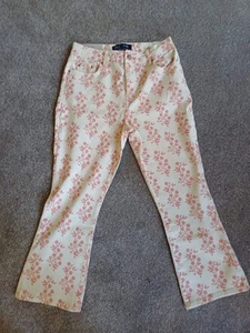 Boden Flare Jeans UK 12 petite Cream Pink Floral Denim Cotton Mix Trousers BNWT - Picture 1 of 6