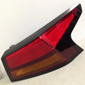 Luz trasera lateral derecha Nissan Altima 2019-2025 pasajero 26550-6CA1A OEM perfecta - Imagen 1 de 11