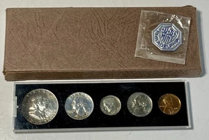 1962 US Mint Proof Set 5 Coins Plastic Case and Box 90% Silver Philadelphia - Picture 1 of 6