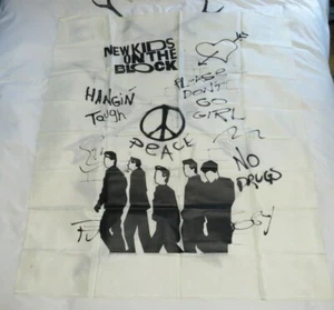 NEW KIDS ON THE BLOCK SILK TAPESTRY LARGE 39" X 45" VINTAGE 1989 BIG STEP NKOTB - Picture 1 of 4