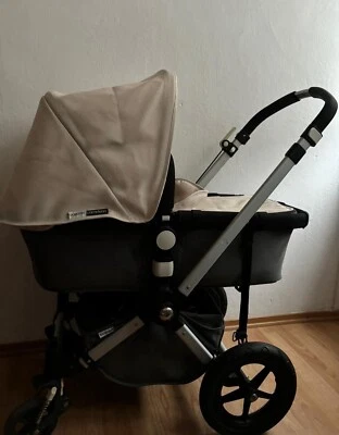 Biete hier einen wunderschönen bugaboo Kinderwagen an mit Zubehör - Bild 1 von 4