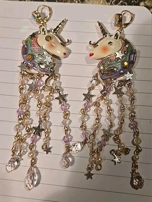 Pendientes colgantes Betsey Johnson unicornio brillantes estrellas rosa azul púrpura joyería Foto 1 de 4