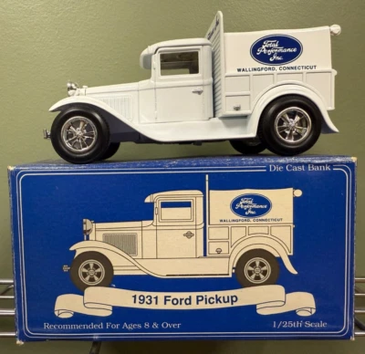 Banco de monedas fundidas a presión Liberty Classics Total Performance Inc. 1931 Ford Pickup Foto 1 de 3