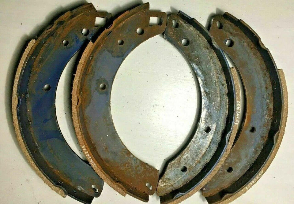 Zapatas de freno traseras Ford Cortina MK I GT 1963-65 y Lotus Cortina -C8RZ-2200-A-NOS-C9 Foto 1 de 4