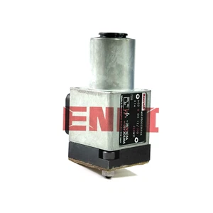HED 8 OH1X/100K14 R900536045 Bosch Rexroth Pressure Switch HED 8 OH12/100K14 - Afbeelding 1 van 2